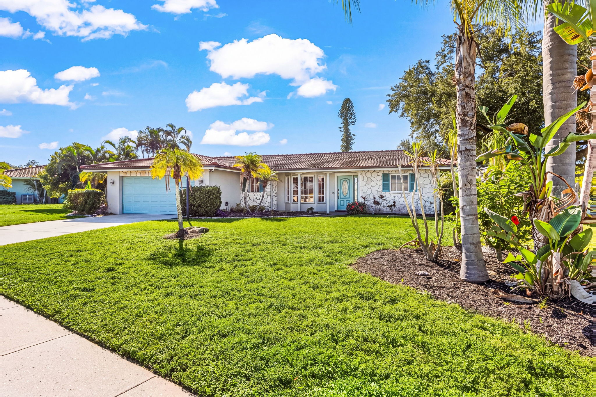 Front exterior and driveway